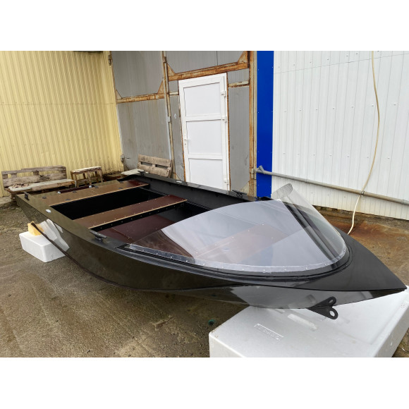 Лодка Киммерия 400R с лобовым стеклом (козырьком)