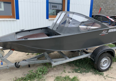 Лодка из Пнд Киммерия 400DCX Серая